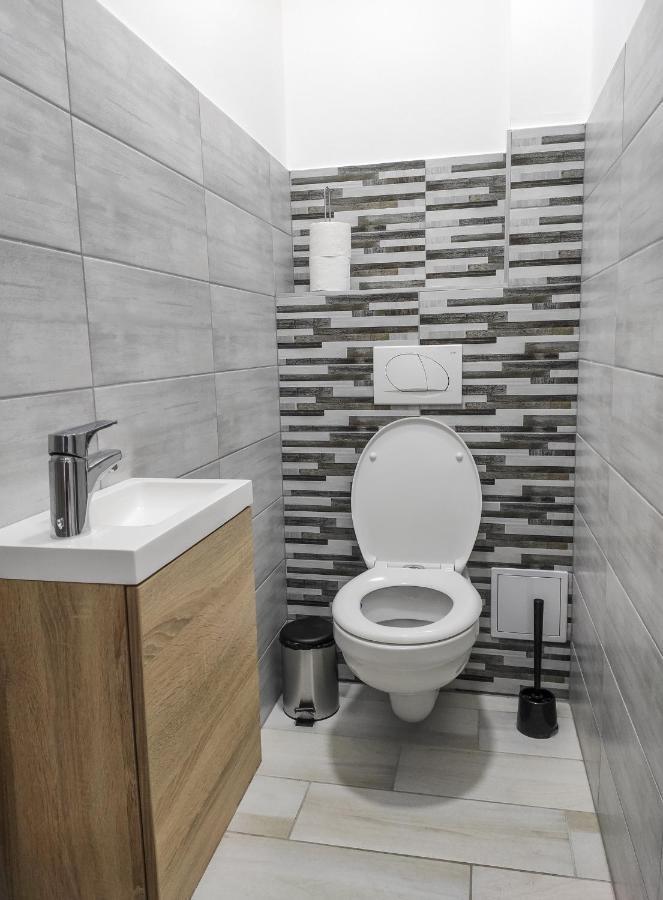 Trika Apartman Шарвар Екстер'єр фото
