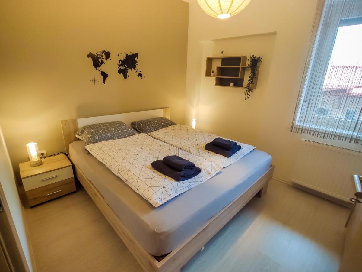 Trika Apartman Шарвар Екстер'єр фото